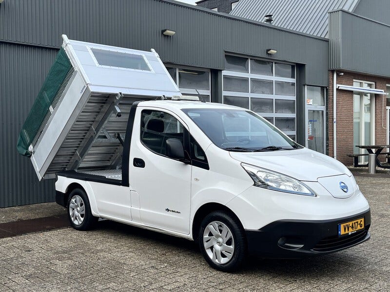 Nissan e NV200