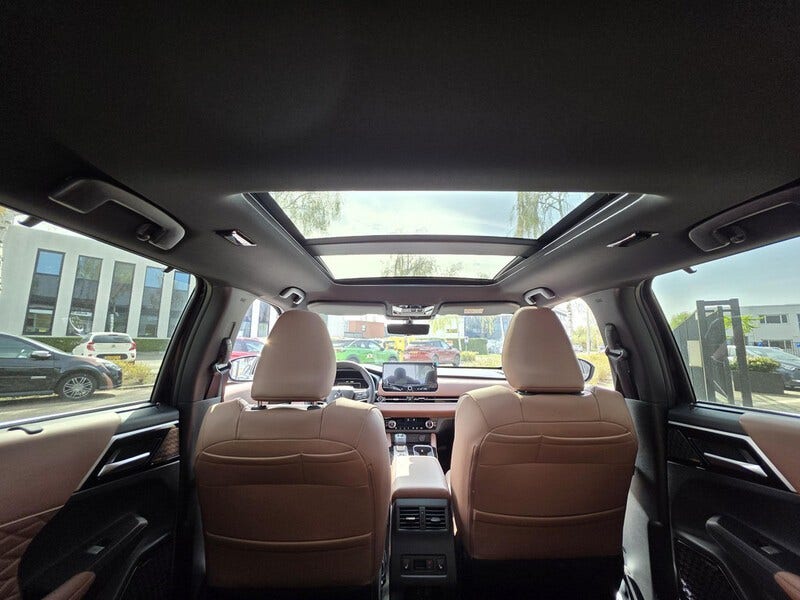 Mitsubishi Outlander (6)
