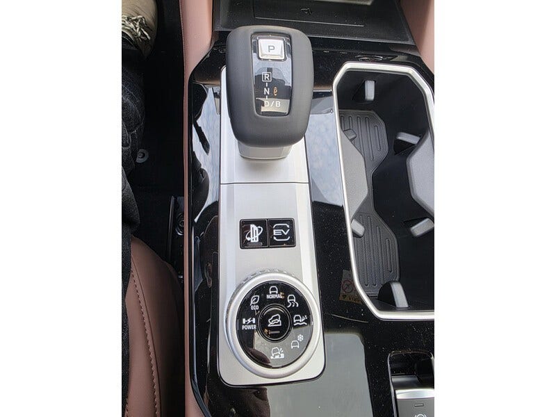 Mitsubishi Outlander (14)