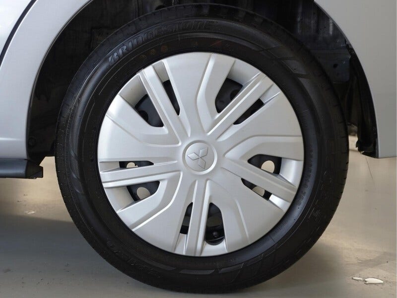 Mitsubishi Space Star (9)