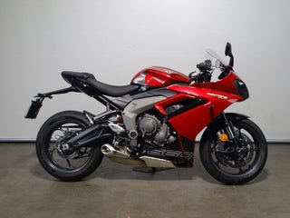 Triumph Daytona 660