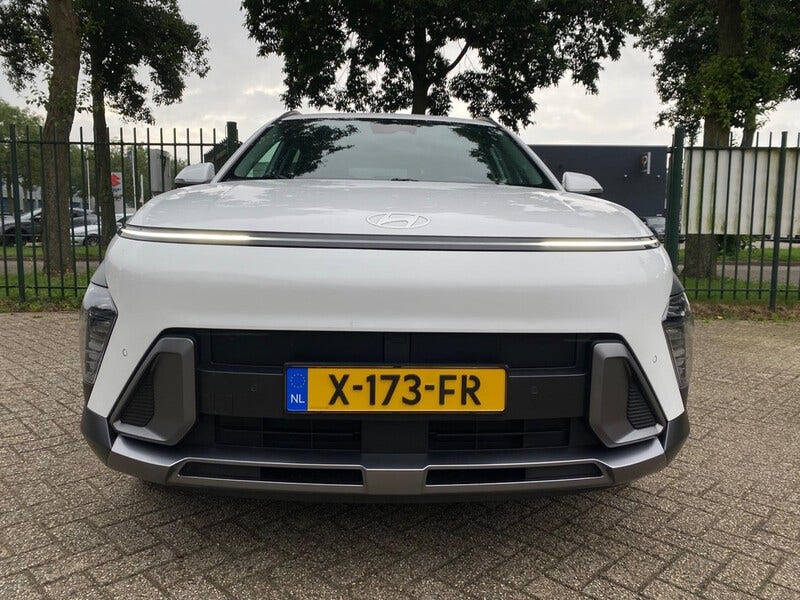Hyundai Kona (3)