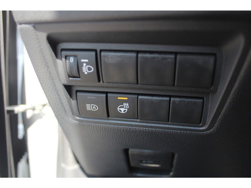 Mazda 2 Hybrid (10)