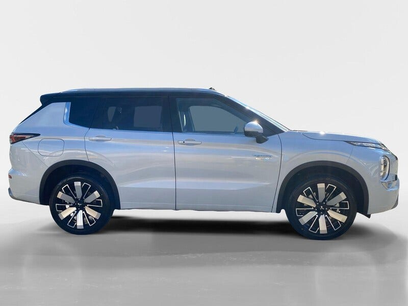 Mitsubishi Outlander (4)