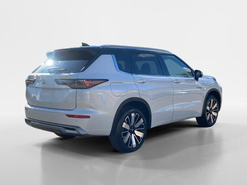 Mitsubishi Outlander (7)
