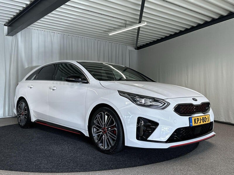 Kia ProCeed