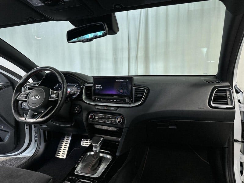 Kia ProCeed (5)