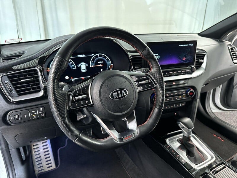 Kia ProCeed (16)