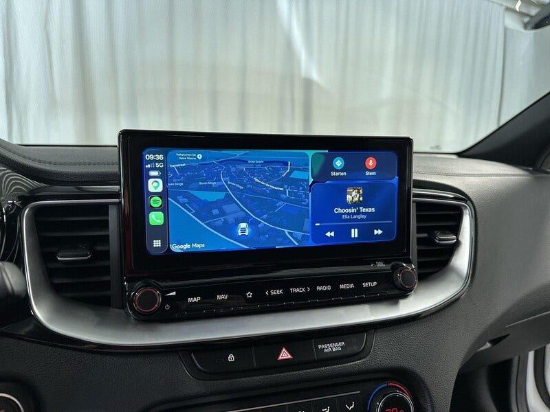 Kia ProCeed (19)