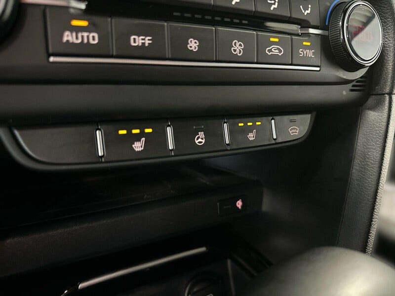 Kia ProCeed (24)