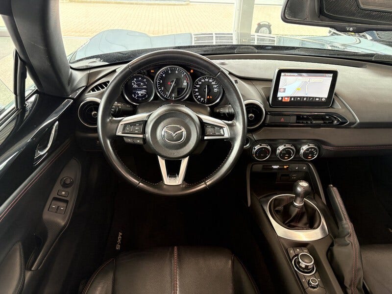 Mazda MX-5 (2)