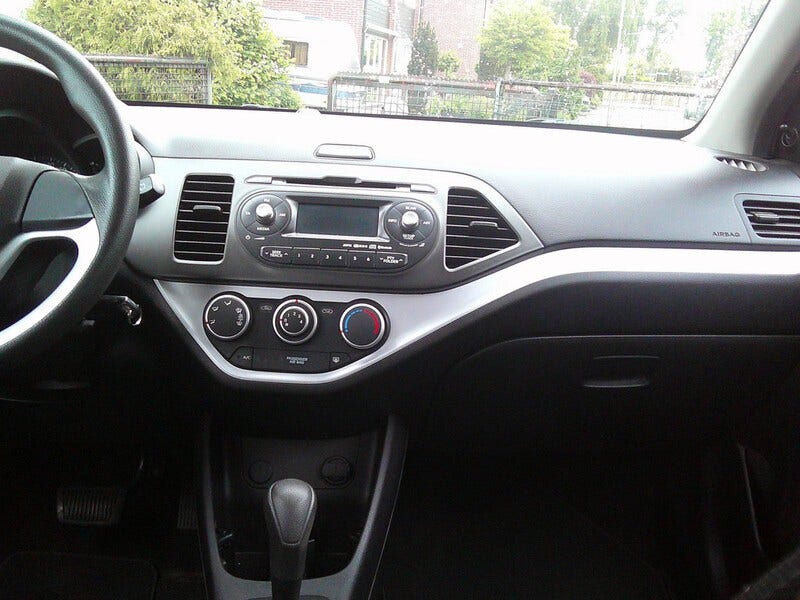 Kia Picanto (12)