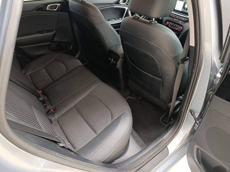 Kia Ceed Sportswagon (14)