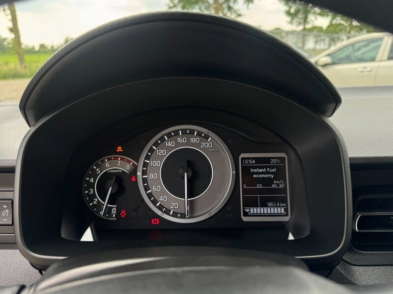 Suzuki Ignis (18)