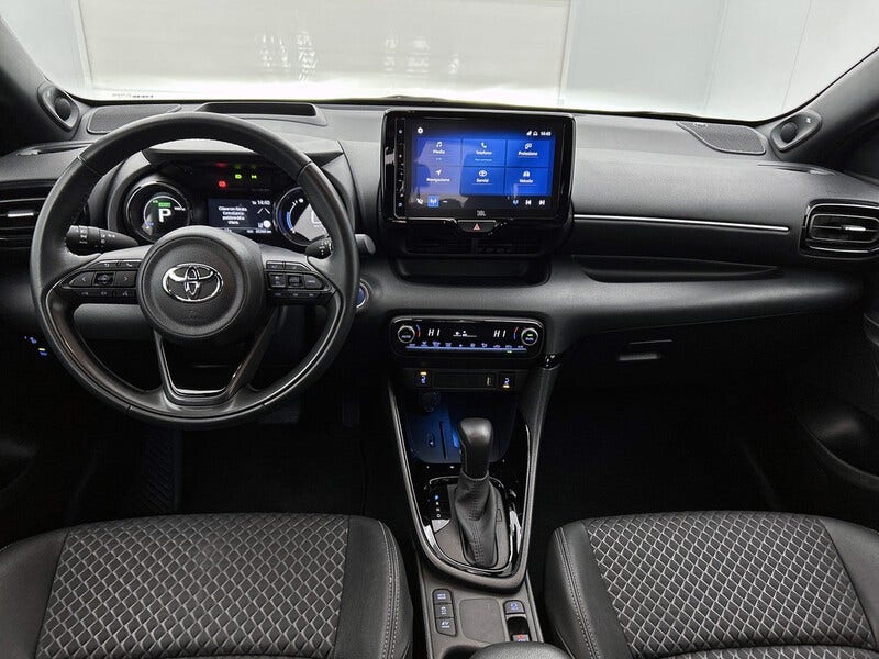 Toyota Yaris (4)