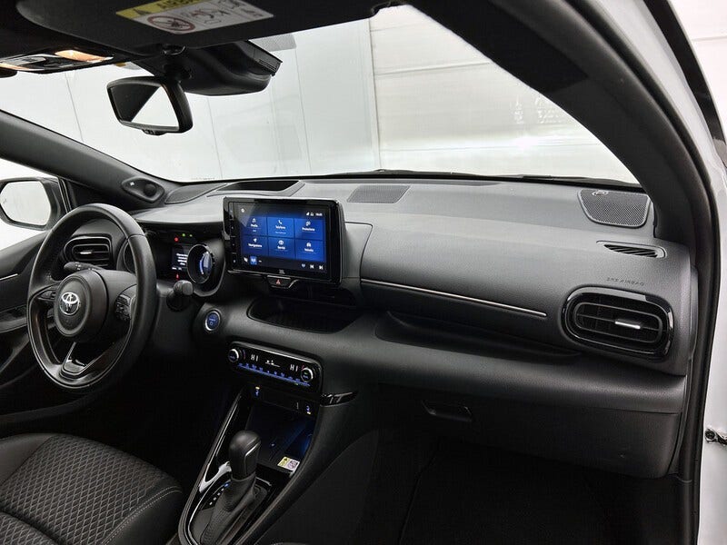 Toyota Yaris (6)
