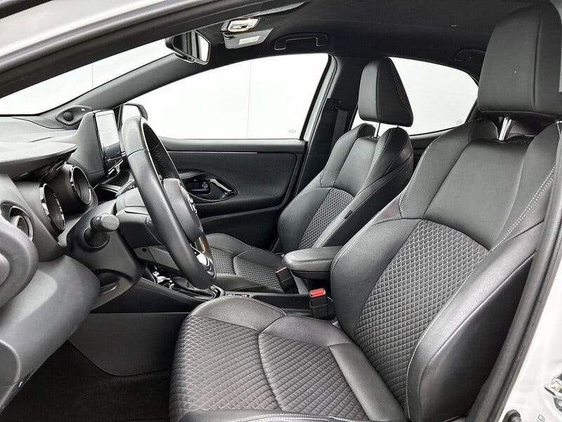 Toyota Yaris (16)