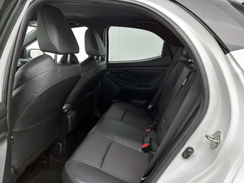 Toyota Yaris (17)