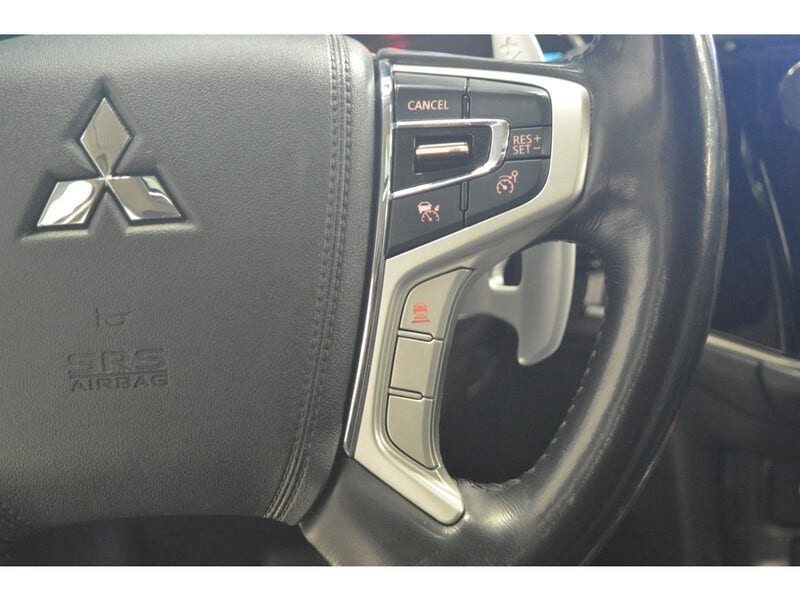 Mitsubishi Outlander (18)