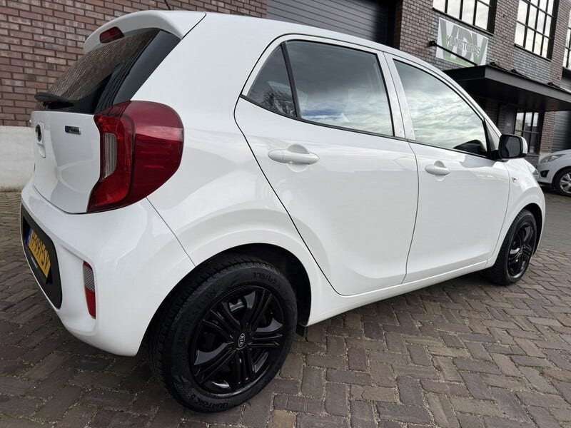 Kia Picanto (2)