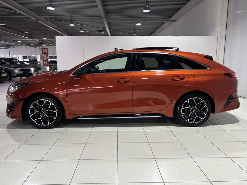 Kia ProCeed (4)