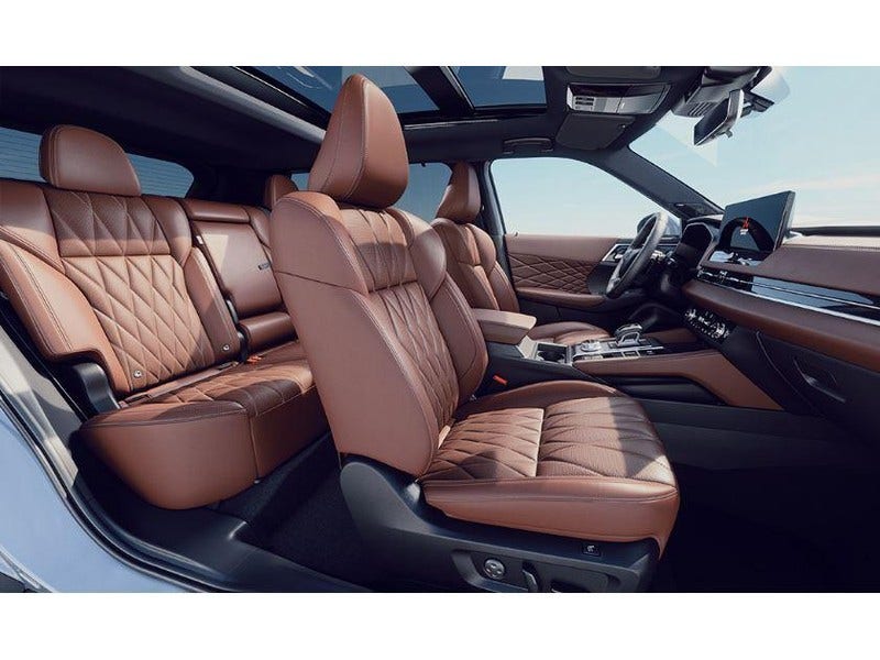 Mitsubishi Outlander (13)