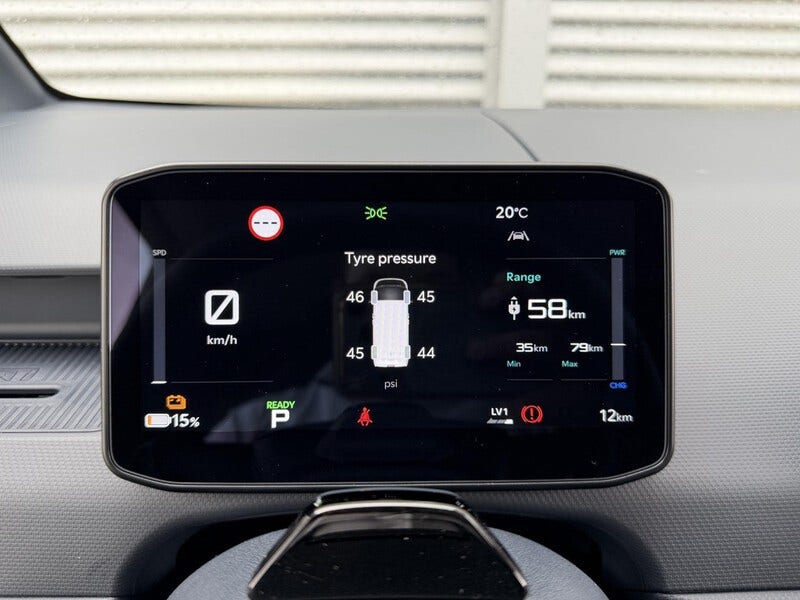 Kia PV5 (13)