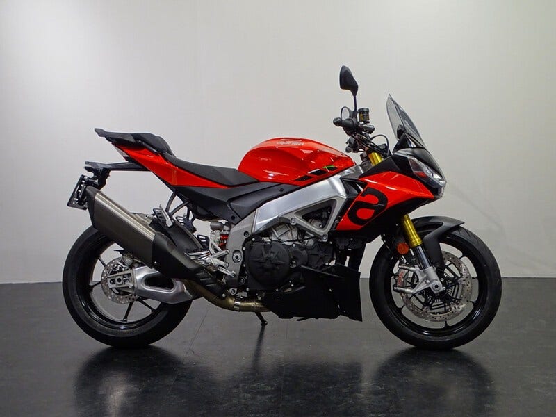 Aprilia Tuono V4