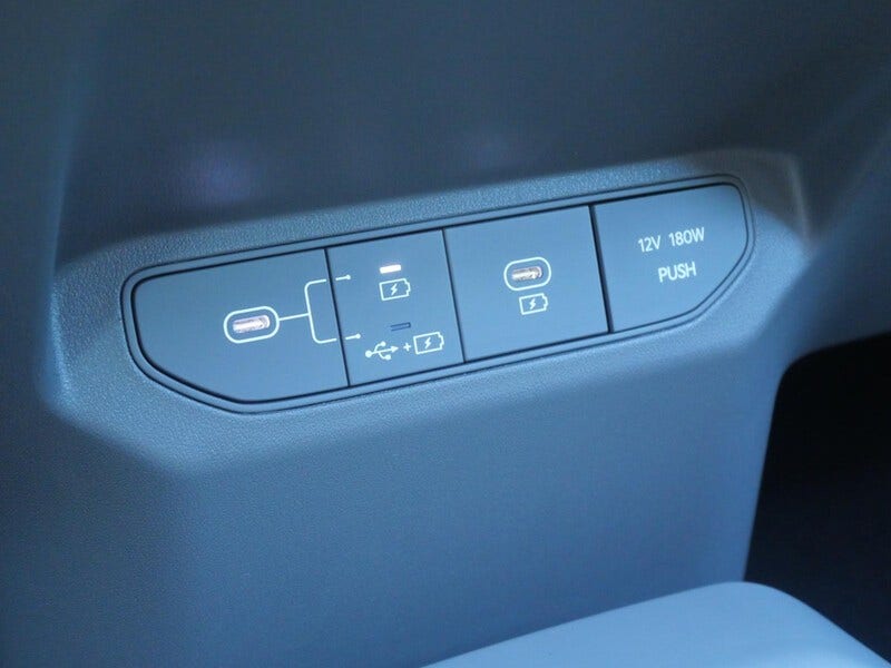 Kia EV3 (15)