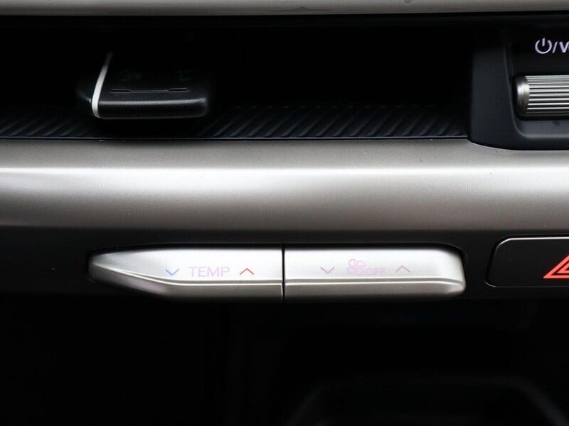 Kia EV4 (16)