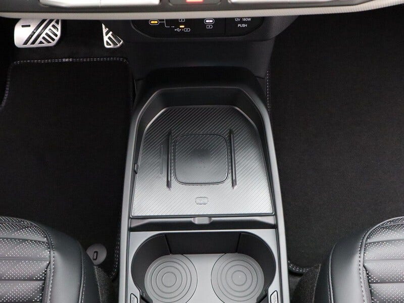 Kia EV4 (20)