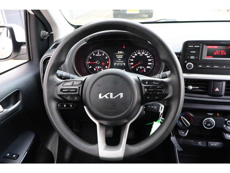 Kia Picanto (12)