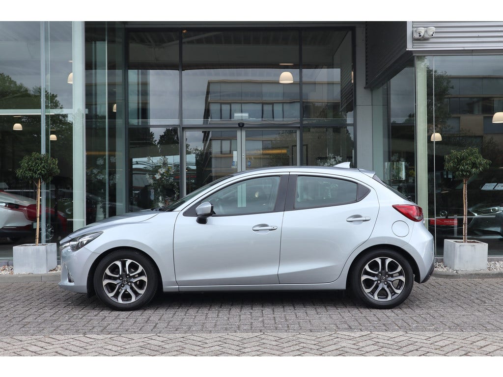 Mazda 2 (12)