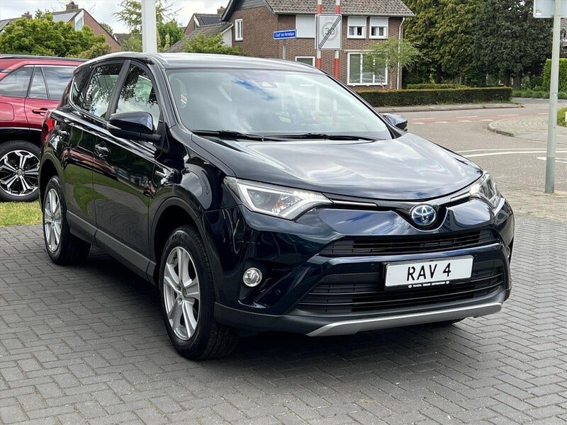 Toyota RAV4 (5)