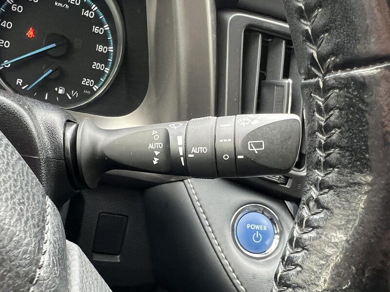 Toyota RAV4 (18)