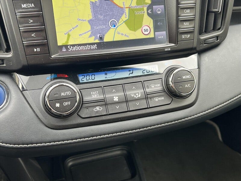 Toyota RAV4 (23)