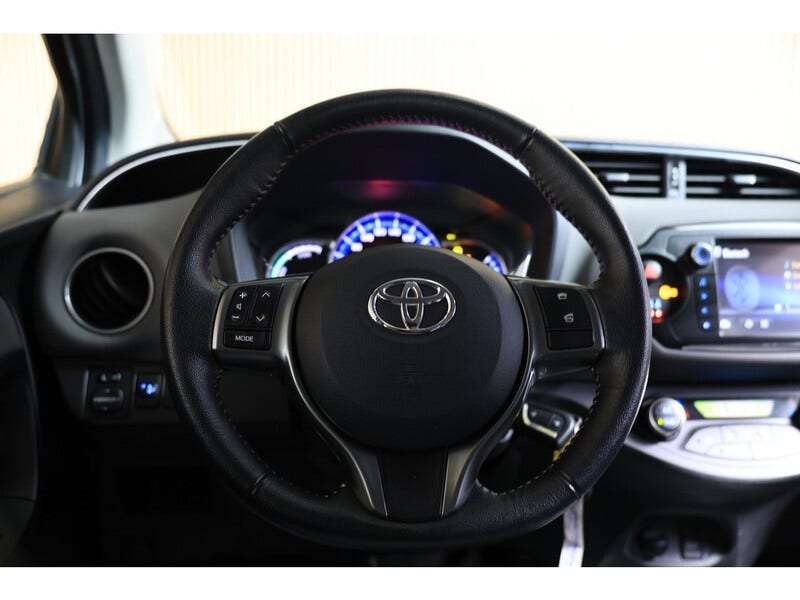 Toyota Yaris (15)