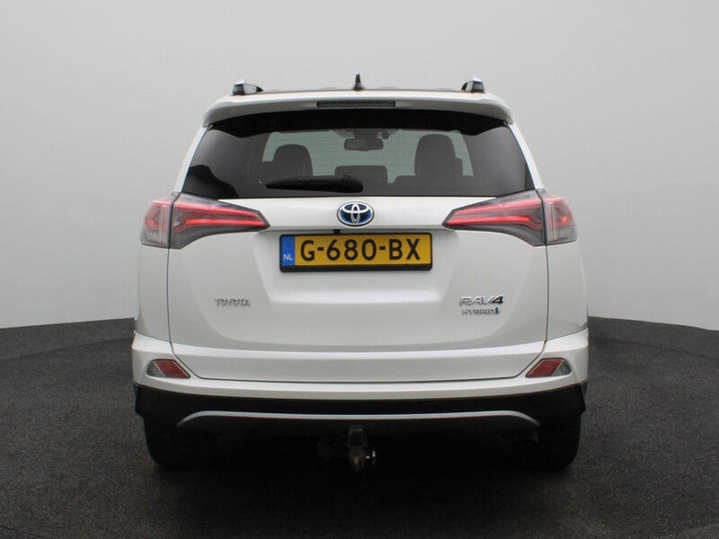 Toyota RAV4 (5)