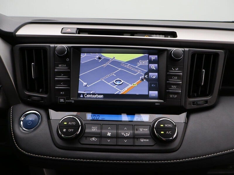Toyota RAV4 (9)