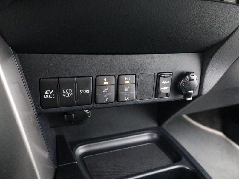 Toyota RAV4 (22)