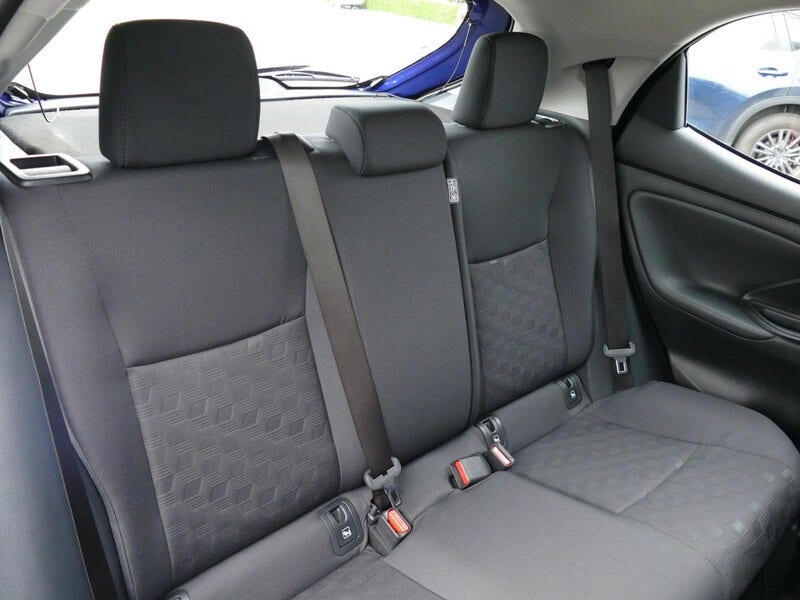 Mazda 2 Hybrid (8)
