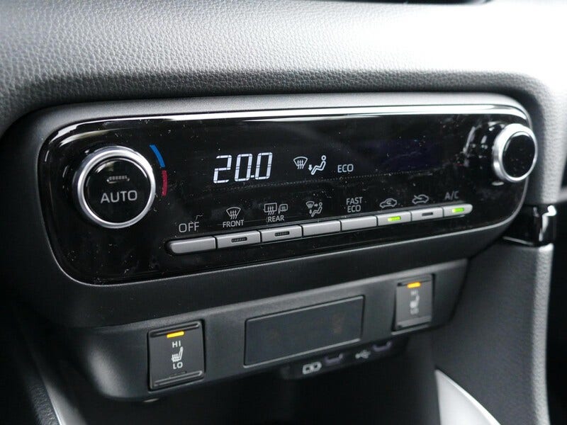 Mazda 2 Hybrid (22)
