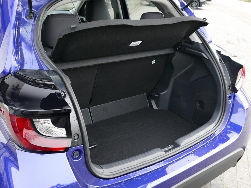 Mazda 2 Hybrid (24)