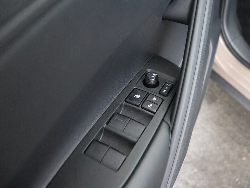 Toyota Corolla Cross (9)