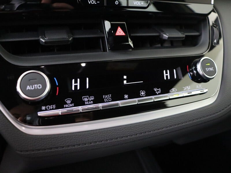 Toyota Corolla Cross (23)