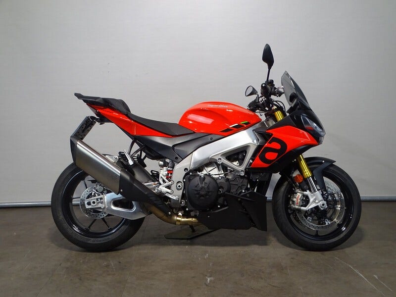 Aprilia Tuono V4