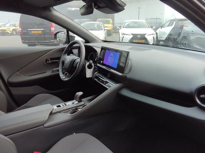 Toyota C-HR (5)