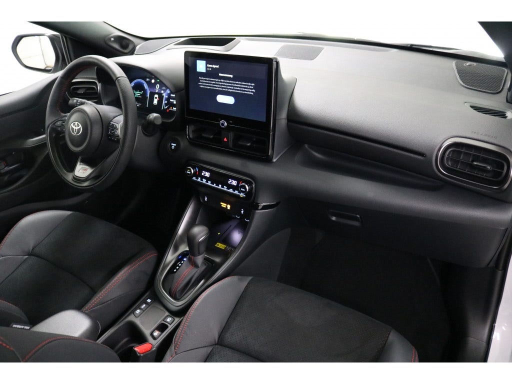 Toyota Yaris (8)