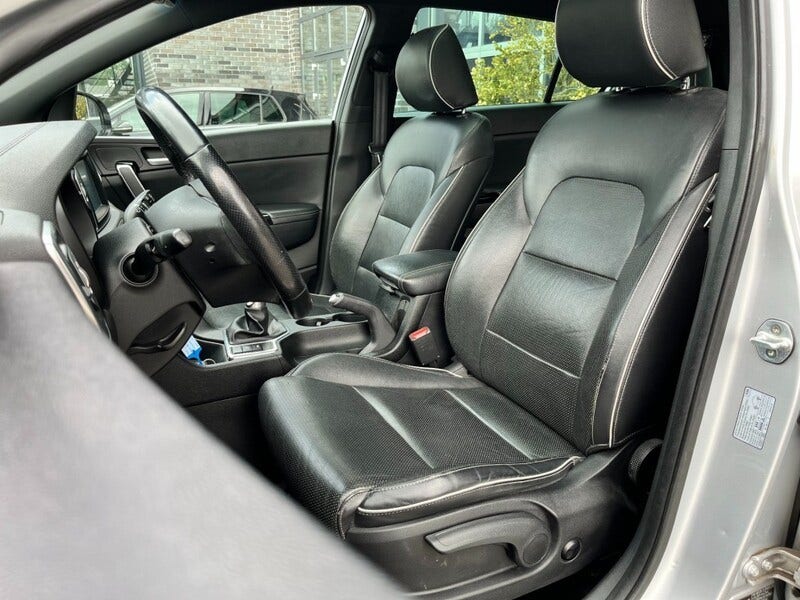 Kia Sportage (12)