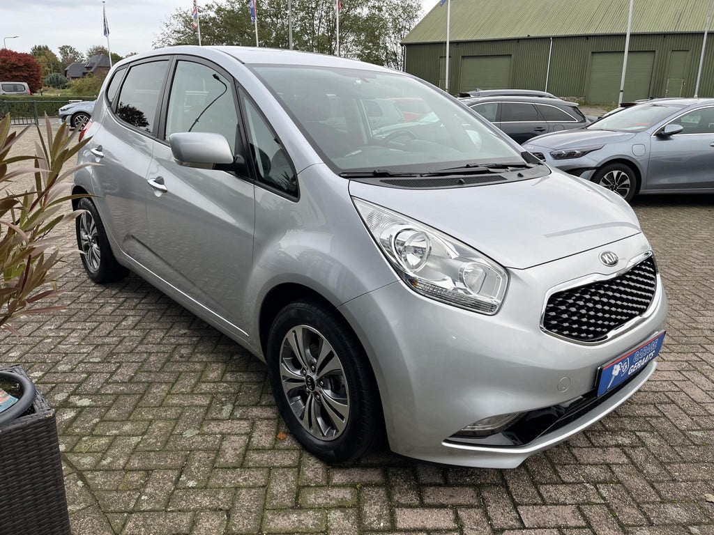 Kia Venga (6)